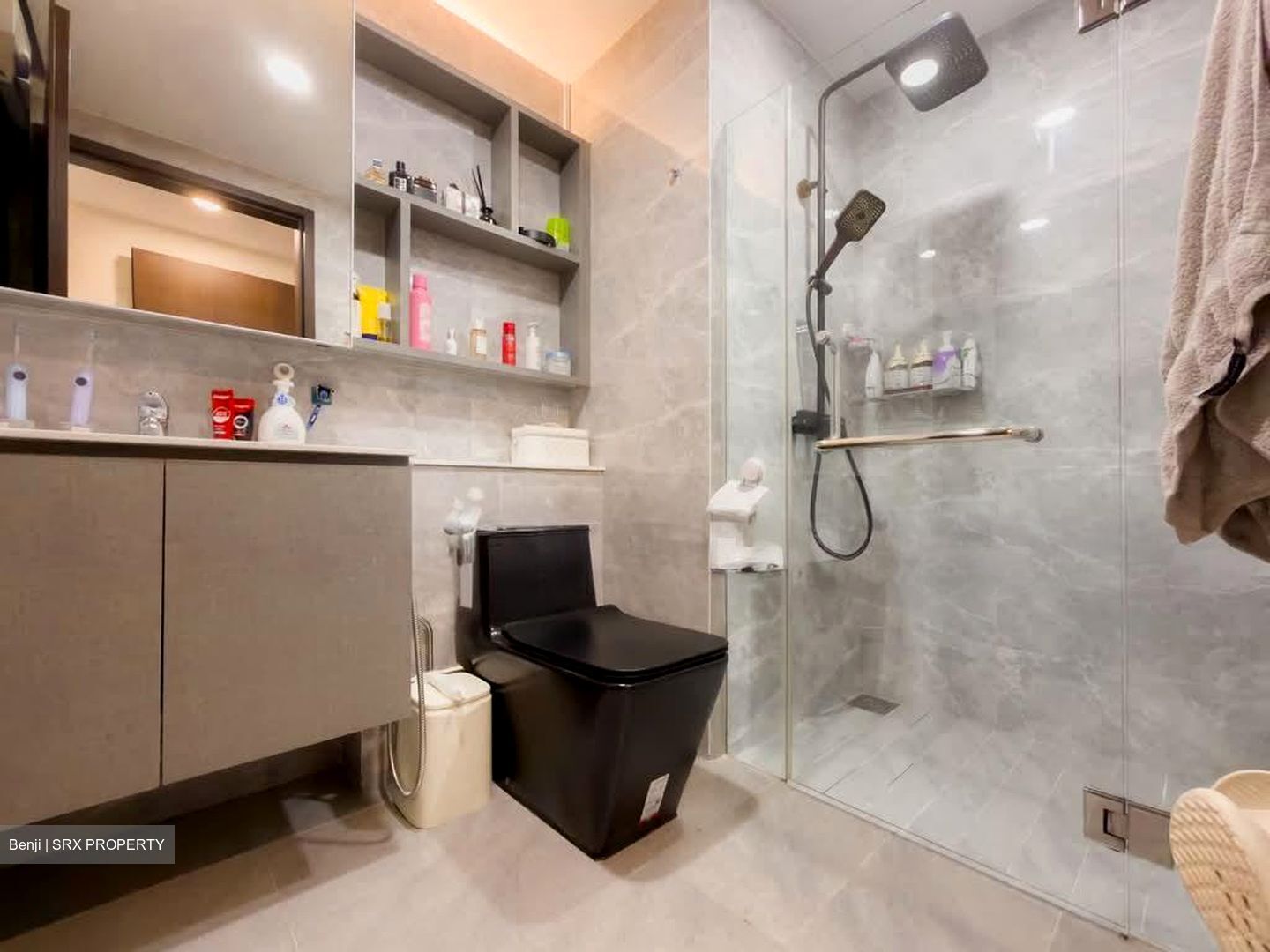 The Brownstone (D27), Condominium #562047101